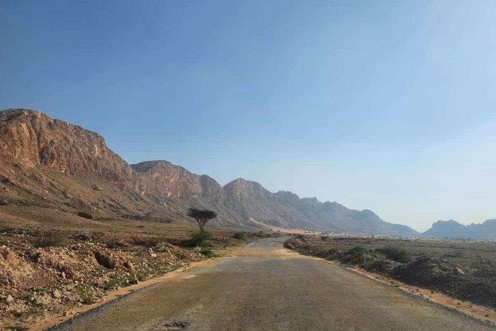 Mountains to Dunes – Private Hatta & Desert Journey